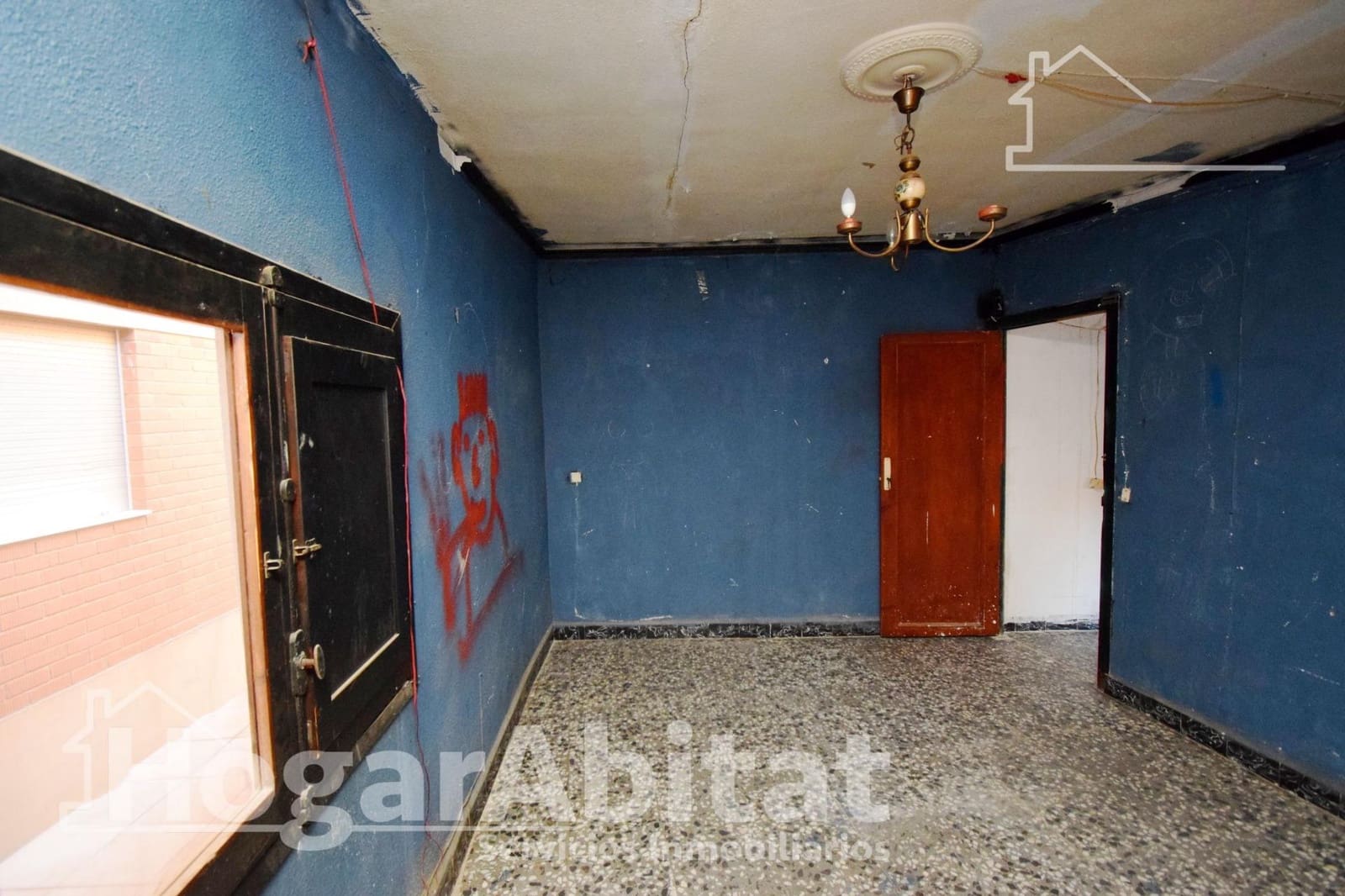 6 bedroom Townhouse for sale in L'Alcora - € 75,000 (Ref: 9422533)