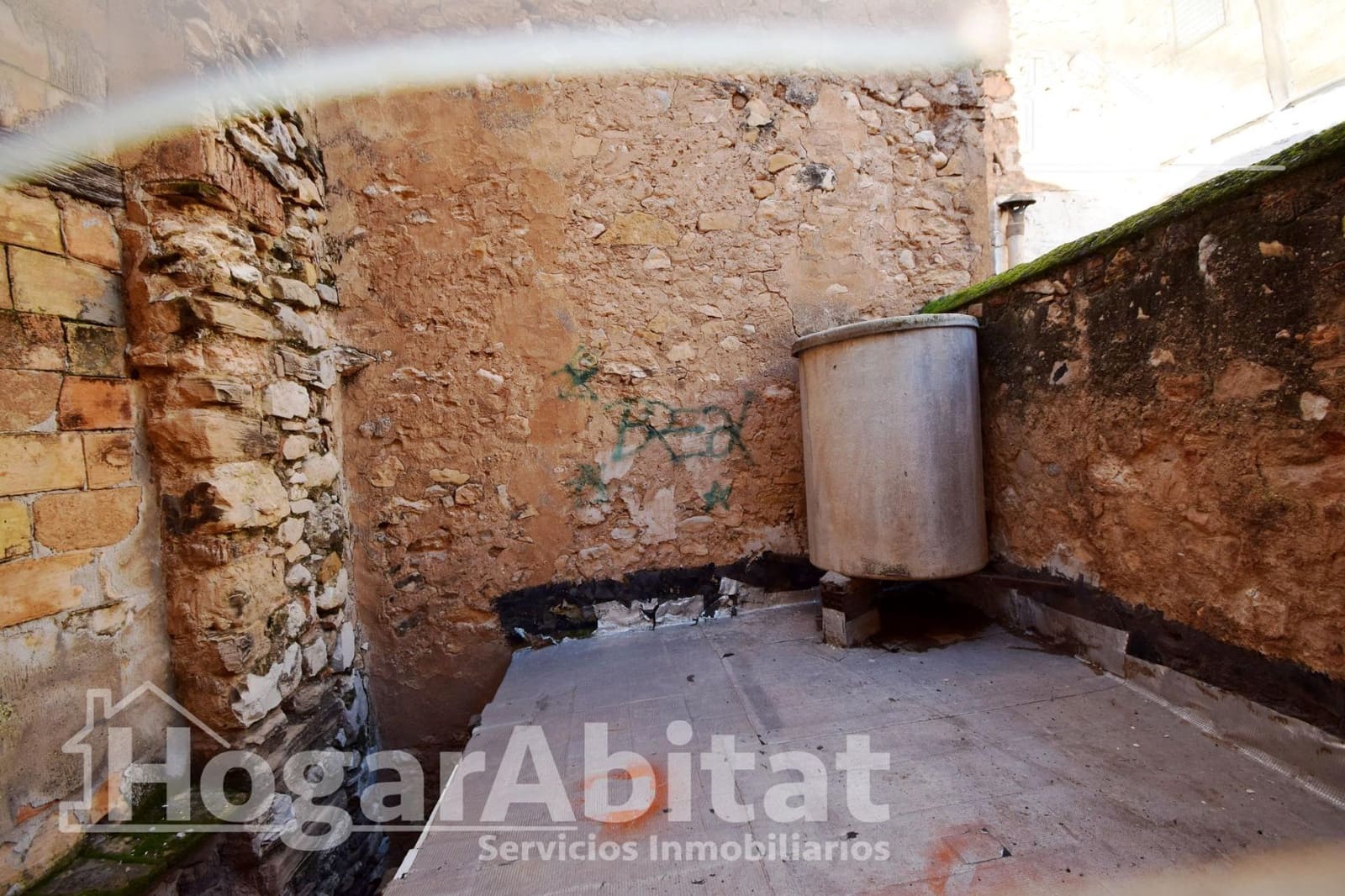 6 bedroom Townhouse for sale in L'Alcora - € 75,000 (Ref: 9422533)