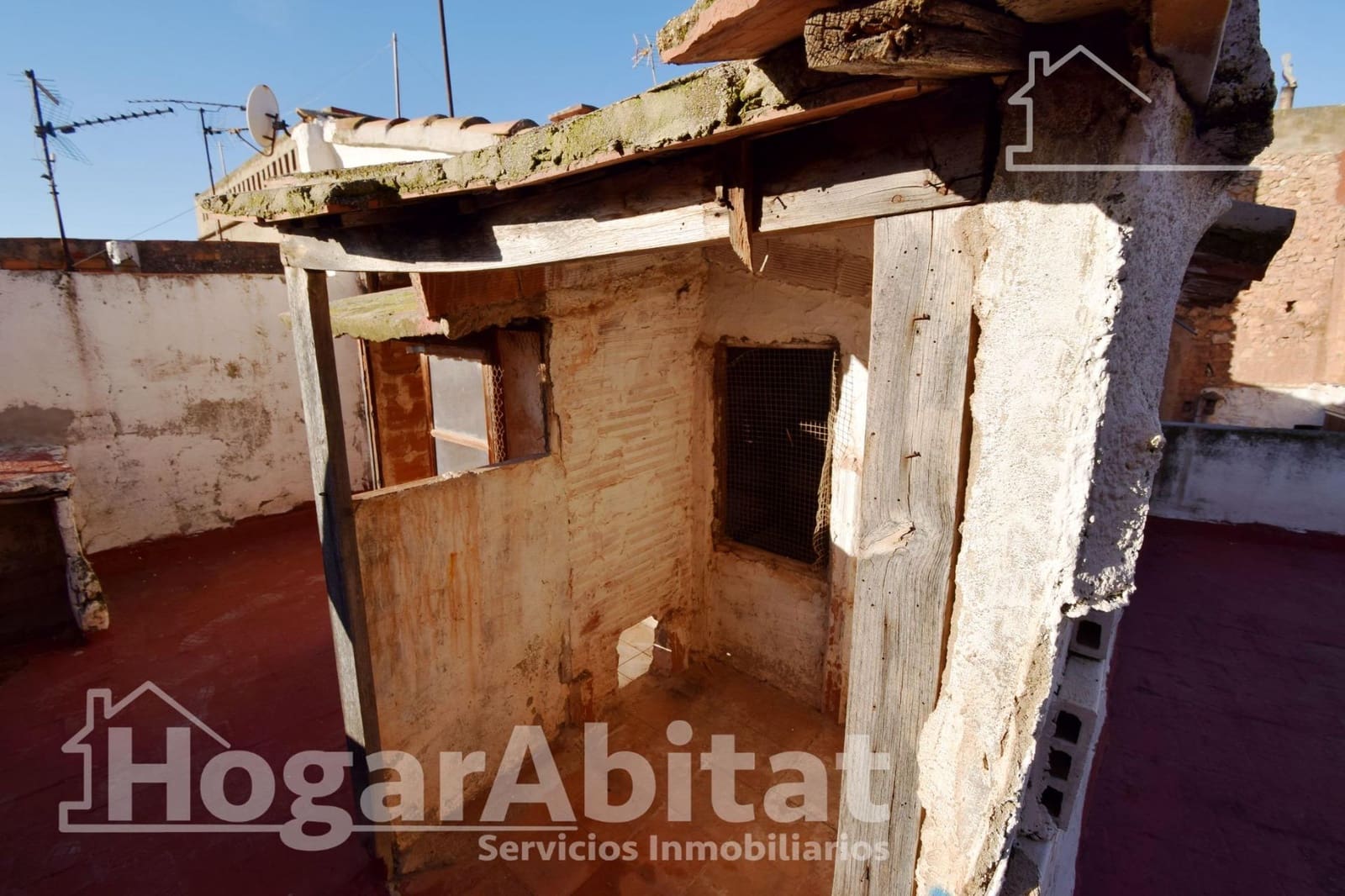 6 bedroom Townhouse for sale in L'Alcora - € 75,000 (Ref: 9422533)