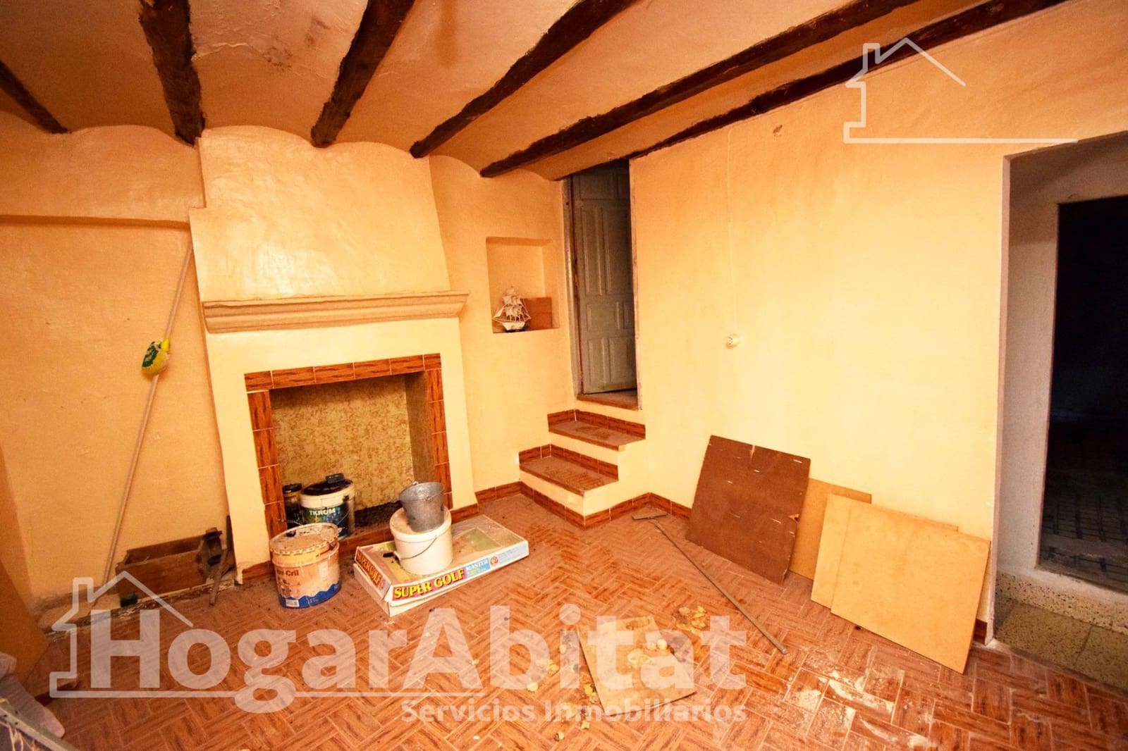 6 bedroom Townhouse for sale in L'Alcora - € 75,000 (Ref: 9422533)