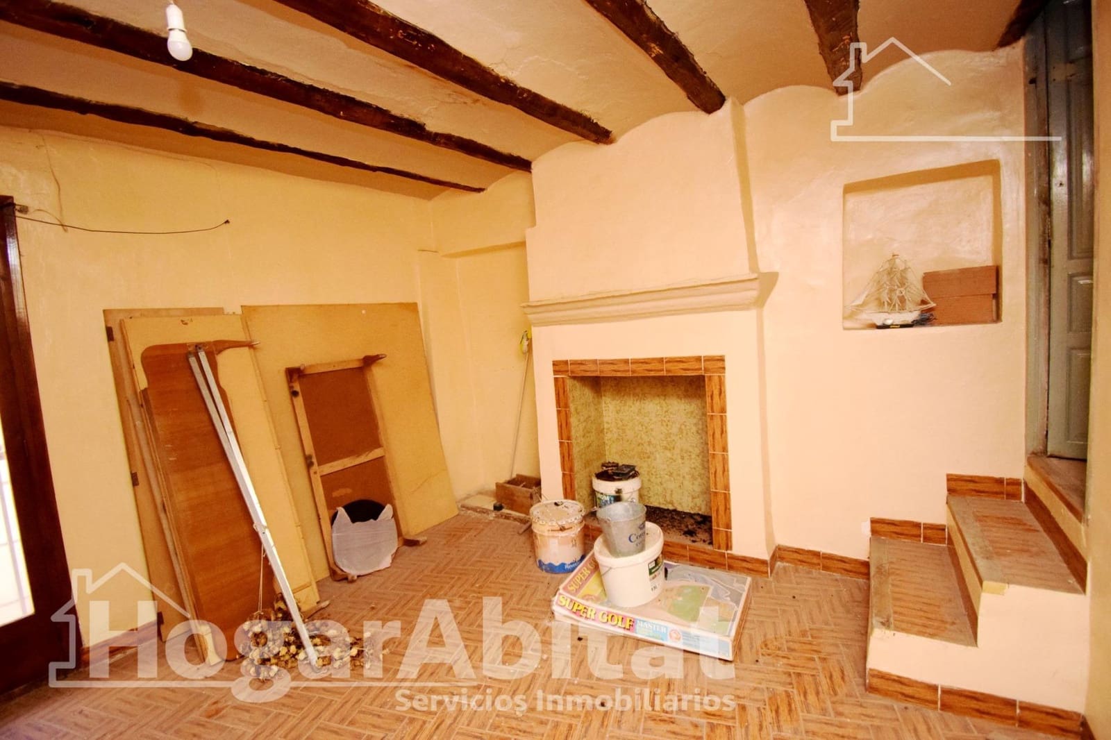 6 bedroom Townhouse for sale in L'Alcora - € 75,000 (Ref: 9422533)