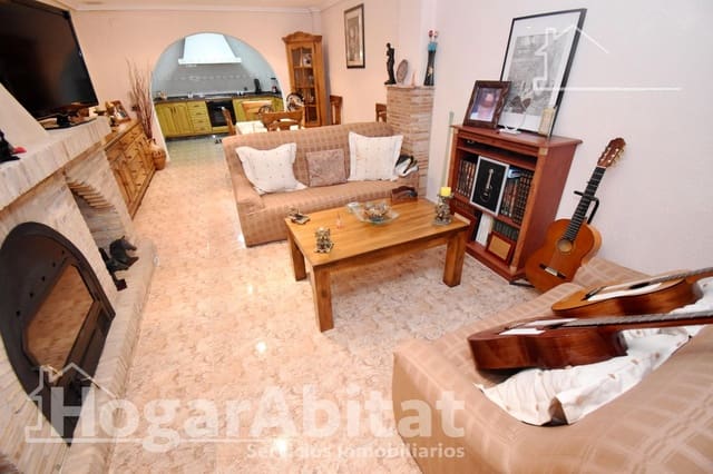 4 bedroom Townhouse for sale in Almassora / Almazora - € 135,000 (Ref: 9422534)