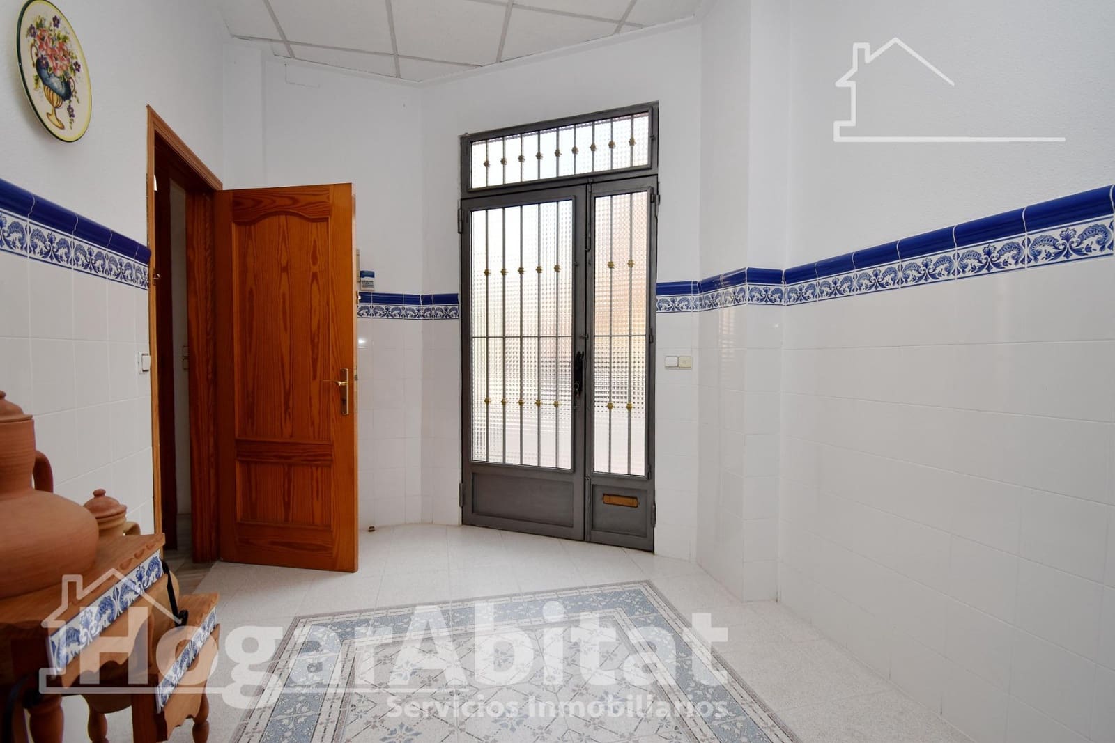 6 bedroom Townhouse for sale in Vila-real with garage - € 325,000 (Ref: 9422535)
