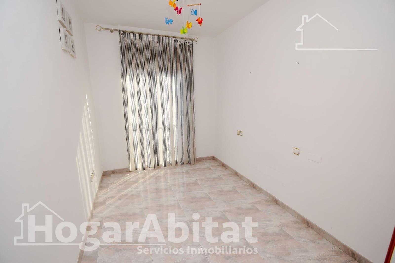 6 bedroom Townhouse for sale in Vila-real with garage - € 325,000 (Ref: 9422535)