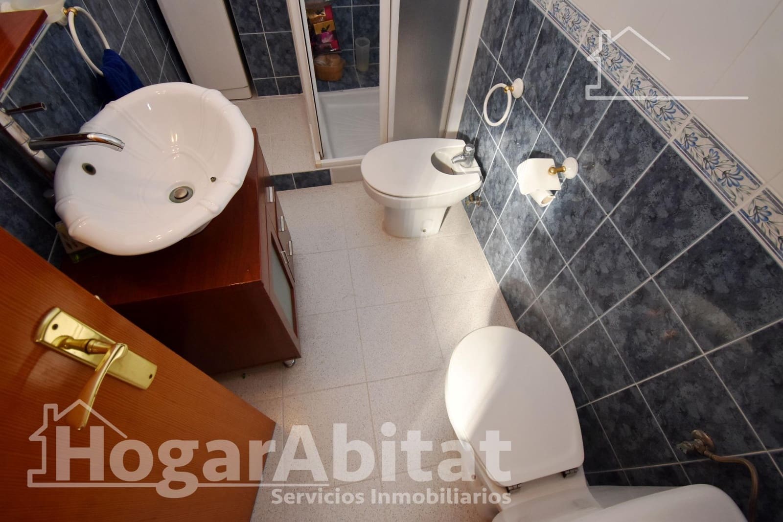 6 bedroom Townhouse for sale in Vila-real with garage - € 325,000 (Ref: 9422535)