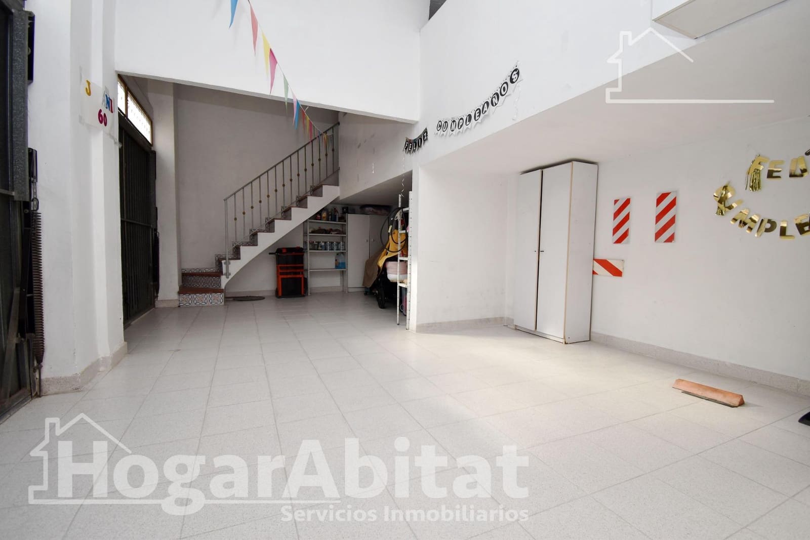 6 bedroom Townhouse for sale in Vila-real with garage - € 325,000 (Ref: 9422535)