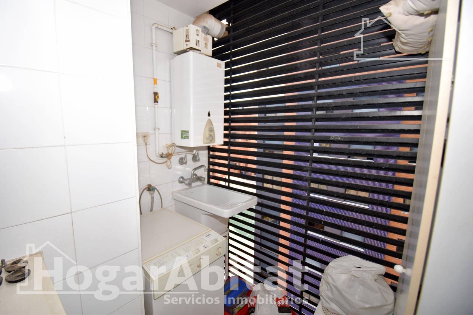 3 bedroom Flat for sale in Castello de la Plana with pool garage - € 305,000 (Ref: 9427266)