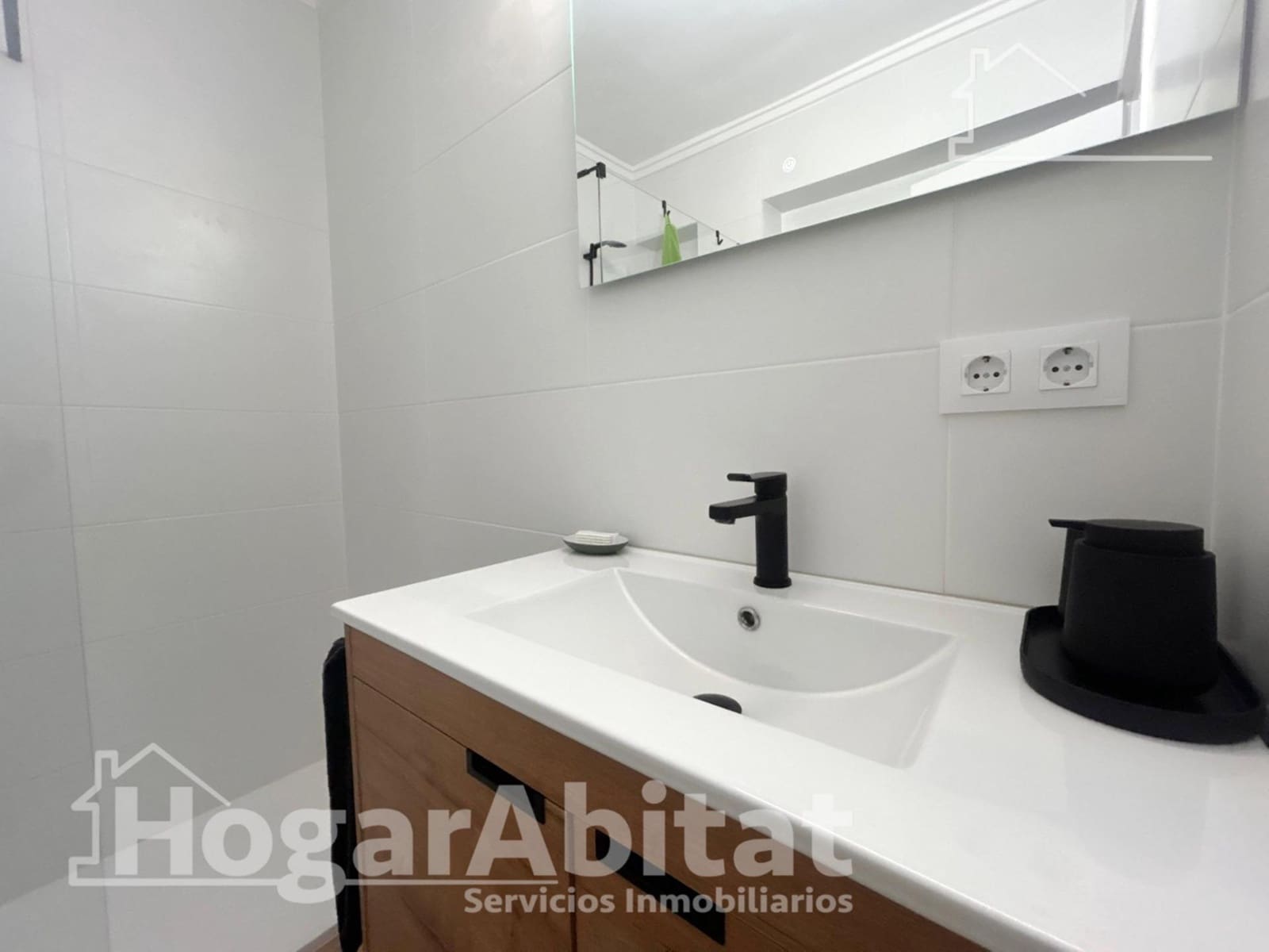 4 bedroom Flat for sale in Sagunto / Sagunt - € 160,000 (Ref: 9427273)
