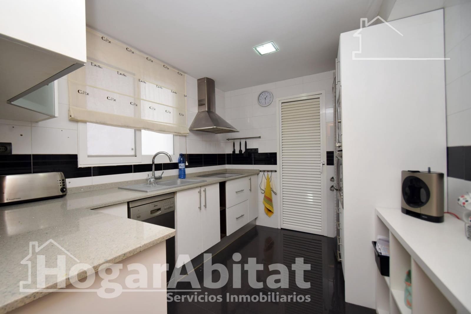 4 soveværelse Lejlighed til salg i Paterna - € 235.000 (Ref: 9427276)