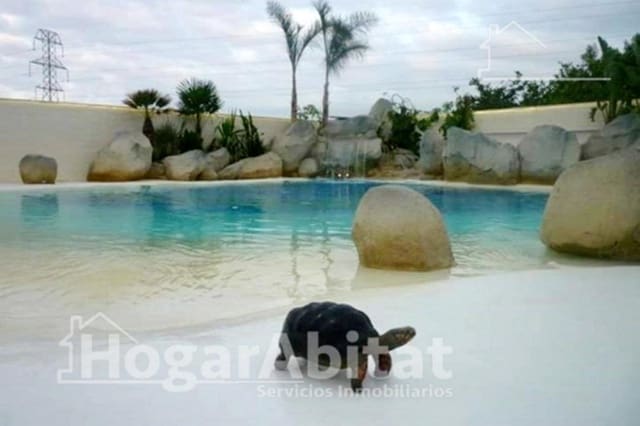 3 soverom Villa til salgs i Torrent med svømmebasseng garasje - € 900 000 (Ref: 9427277)