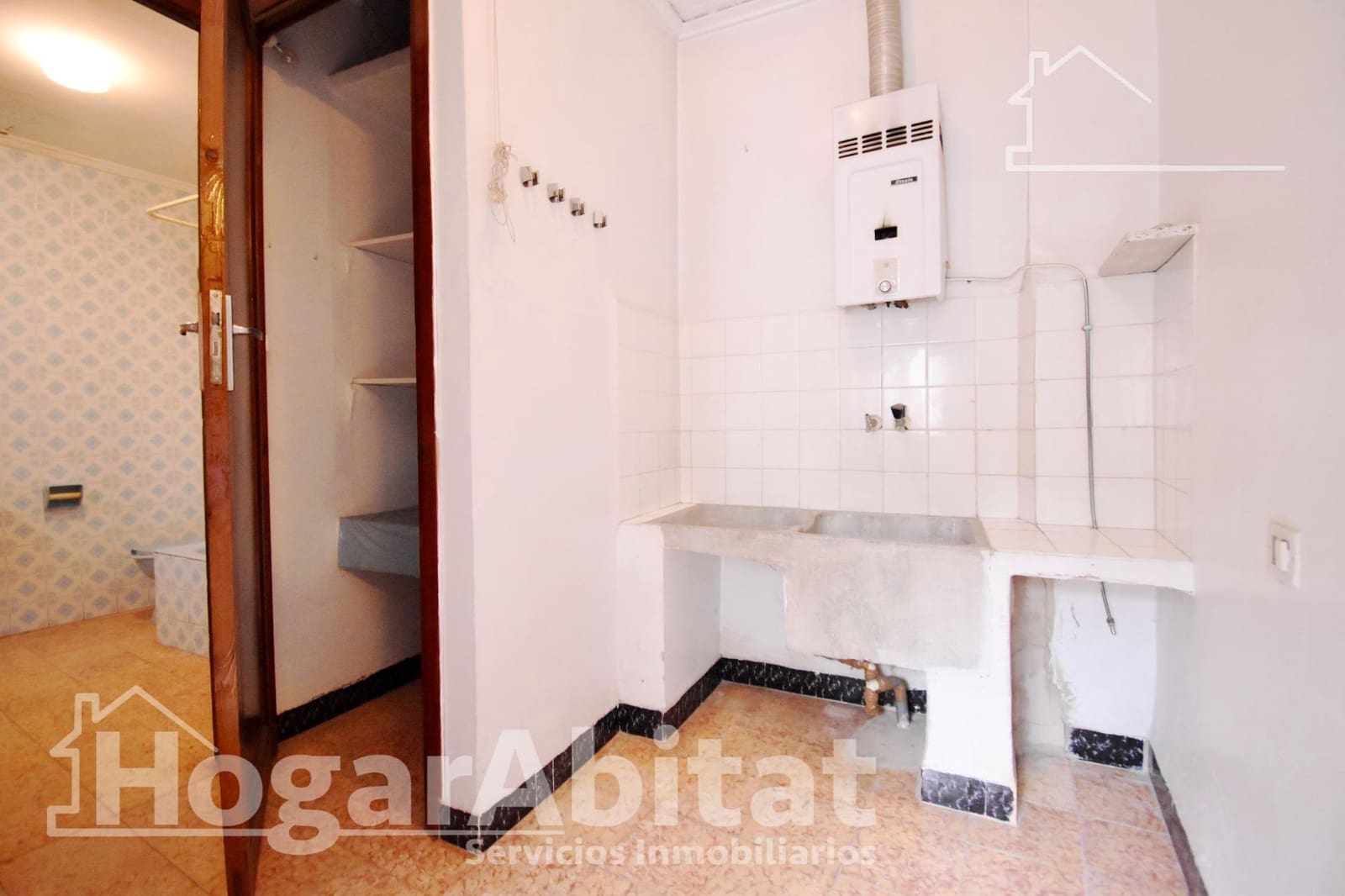 12 soverom Hus til salgs i Almoines - € 160 000 (Ref: 9427281)