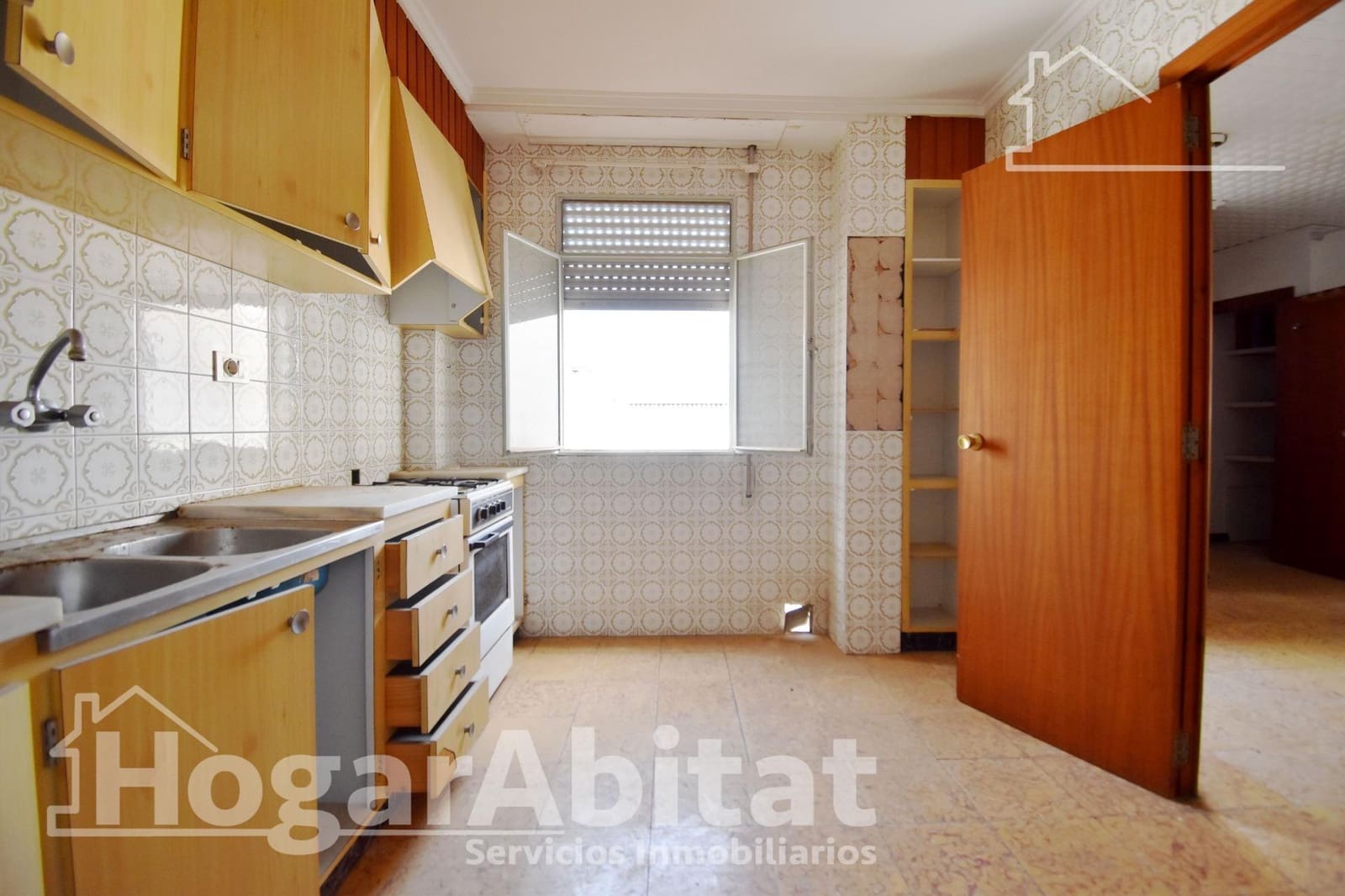 12 soverom Hus til salgs i Almoines - € 160 000 (Ref: 9427281)