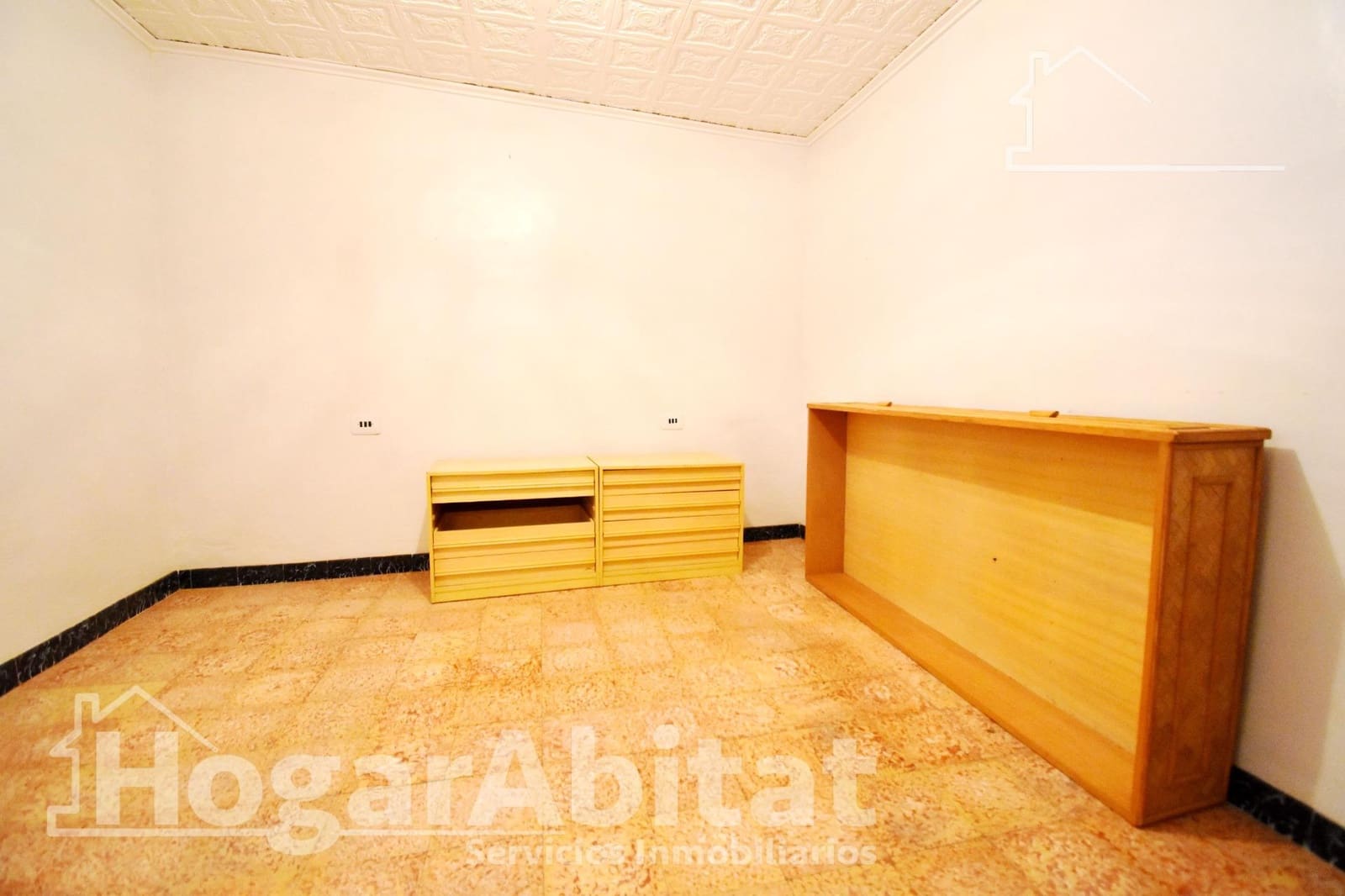 12 soverom Hus til salgs i Almoines - € 160 000 (Ref: 9427281)