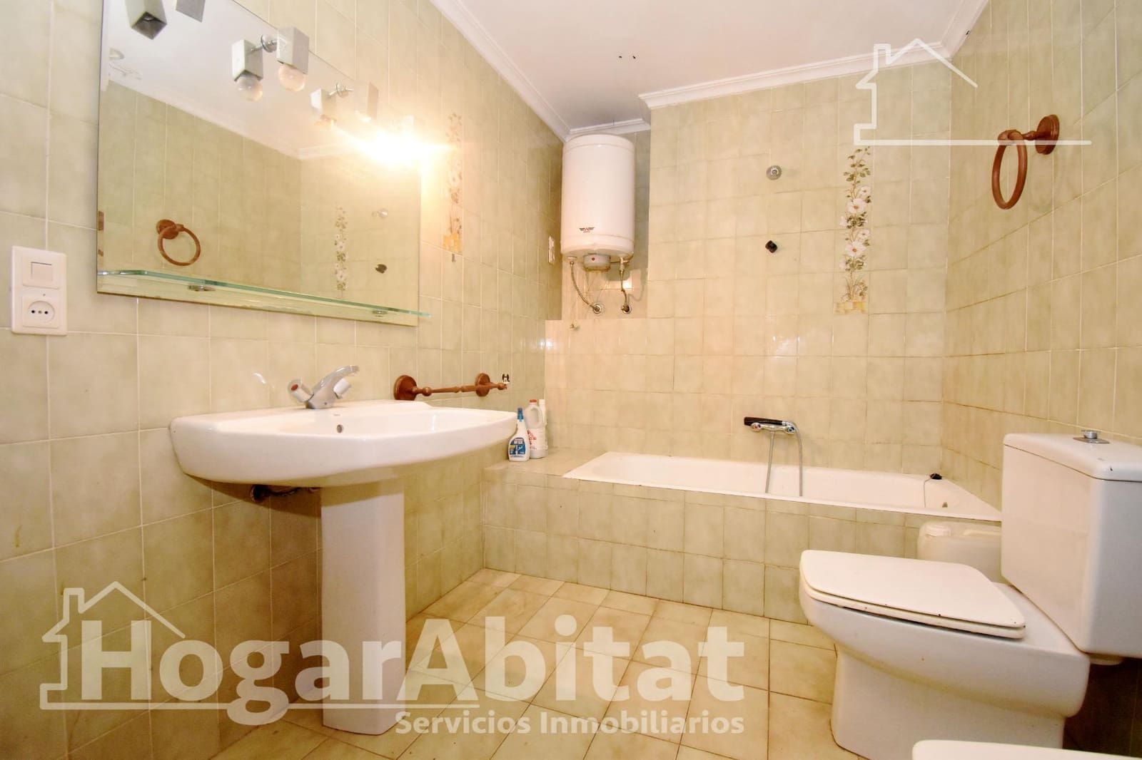 4 soverom Hus til salgs i Almassora / Almazora med garasje - € 130 000 (Ref: 9427283)