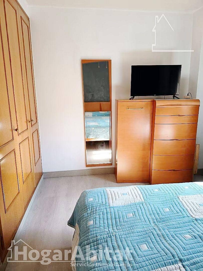 Piso de 3 habitaciones en Dénia en venta - 275.000 € (Ref: 9431100)