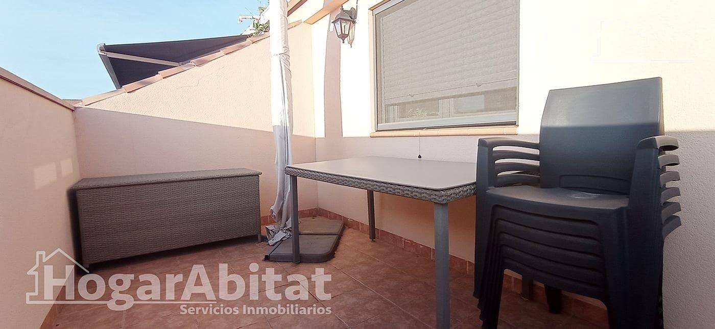 3 makuuhuone Rivitalo myytävänä paikassa Castello de la Plana mukana 
autotalli - 297 000 € (Ref: 9431105)