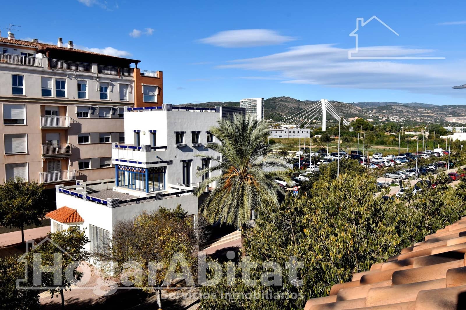 3 makuuhuone Rivitalo myytävänä paikassa Castello de la Plana mukana 
autotalli - 297 000 € (Ref: 9431105)