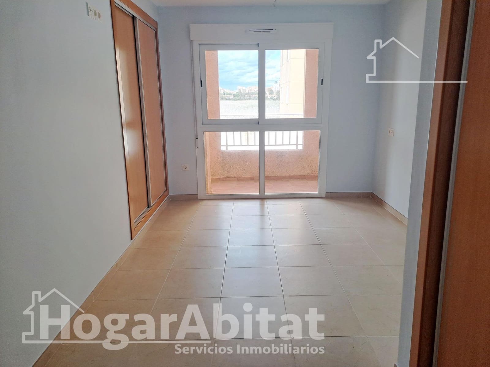 2 bedroom Flat for sale in Oropesa  with pool garage - € 168,000 (Ref: 9431108)