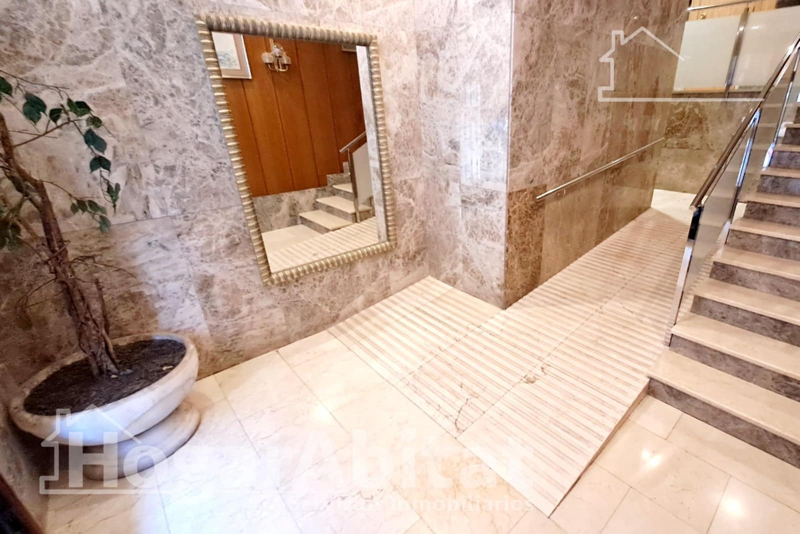 4 bedroom Flat for sale in Castello de la Plana - € 199,500 (Ref: 9431109)