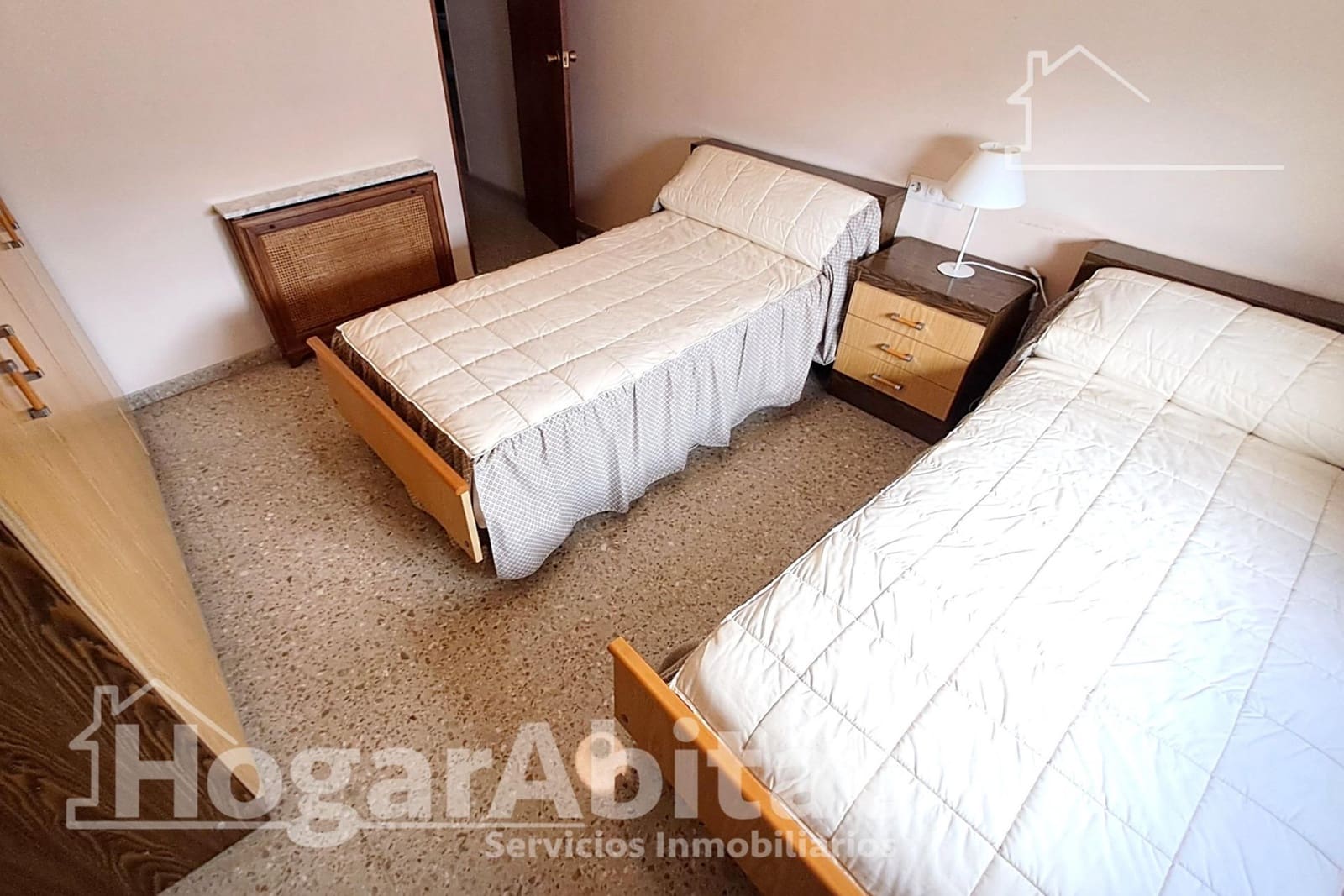 4 bedroom Flat for sale in Castello de la Plana - € 199,500 (Ref: 9431109)