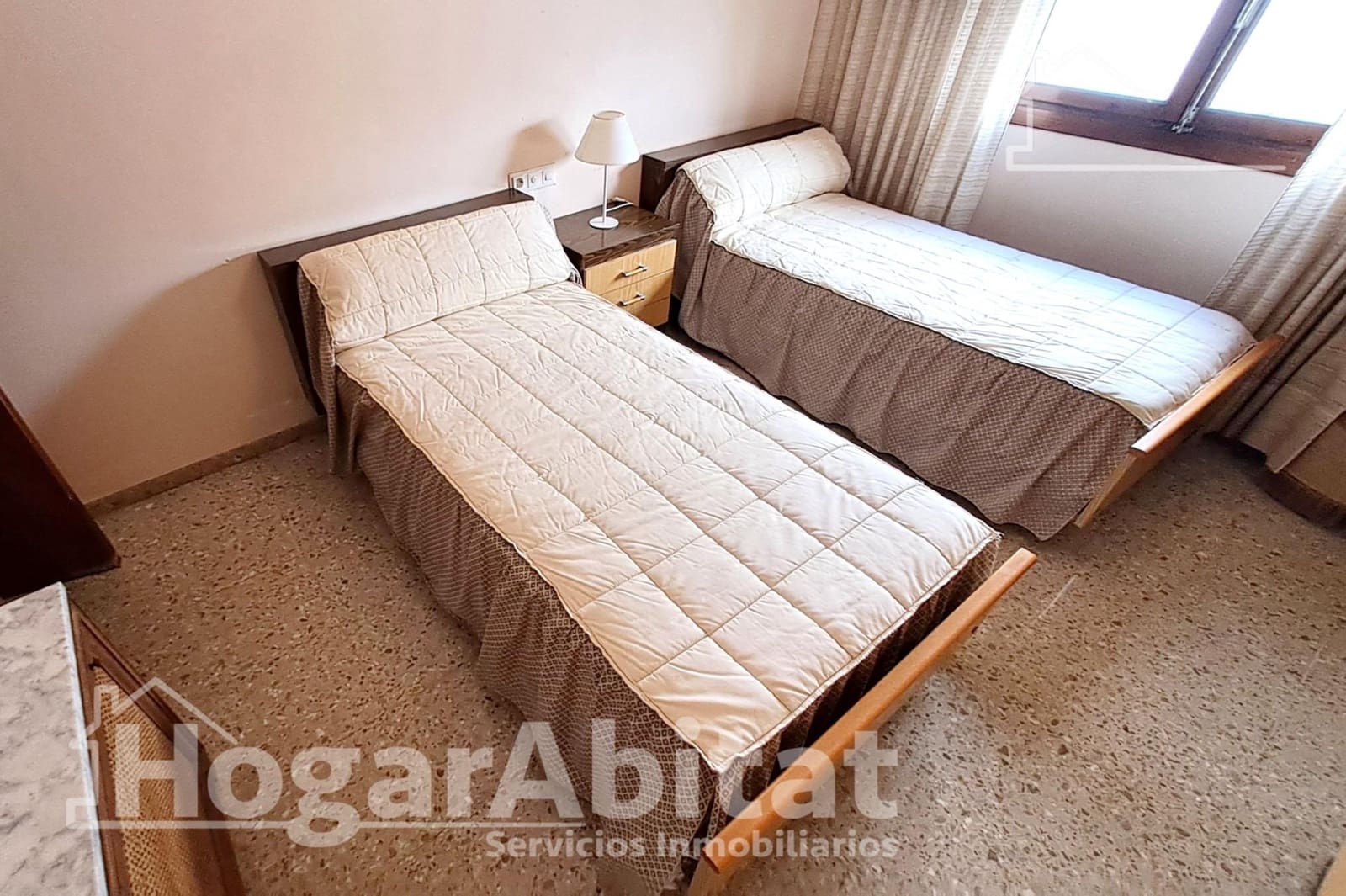 4 bedroom Flat for sale in Castello de la Plana - € 199,500 (Ref: 9431109)