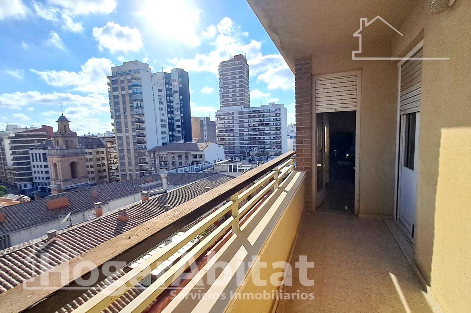 4 bedroom Flat for sale in Castello de la Plana - € 199,500 (Ref: 9431109)