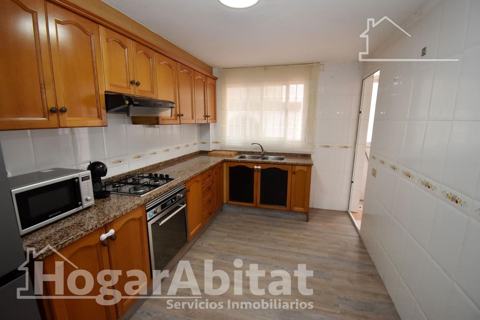 3 bedroom Flat for sale in Burriana / Borriana with garage - € 149,900 (Ref: 9431111)