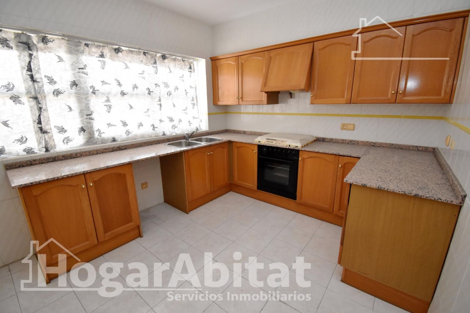 6 soverom Rekkehus til salgs i Burriana / Borriana med garasje - € 220 000 (Ref: 9431113)