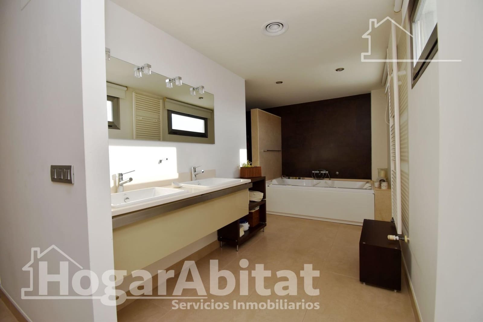 3 bedroom Flat for sale in Burriana / Borriana with garage - € 280,000 (Ref: 9431114)