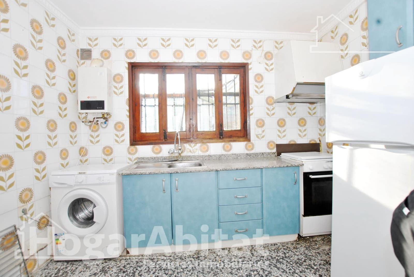 Piso de 3 habitaciones en Dénia en venta - 155.000 € (Ref: 9431115)