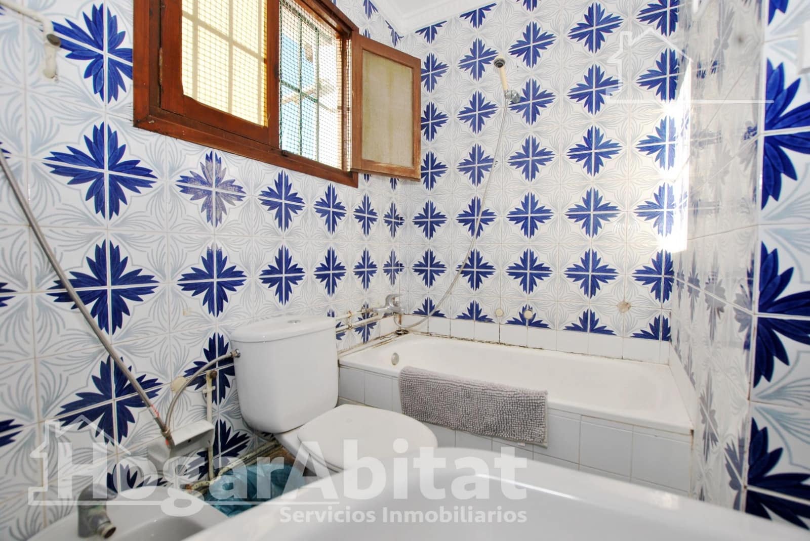 Piso de 3 habitaciones en Dénia en venta - 155.000 € (Ref: 9431115)