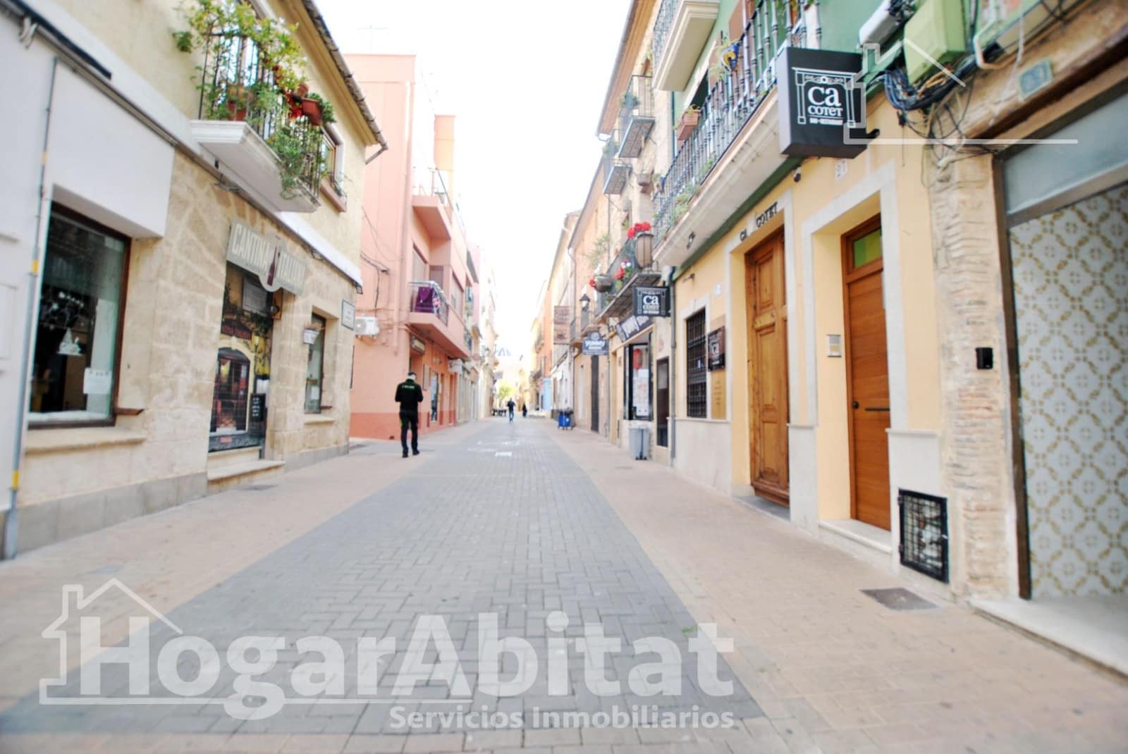 Piso de 3 habitaciones en Dénia en venta - 155.000 € (Ref: 9431115)