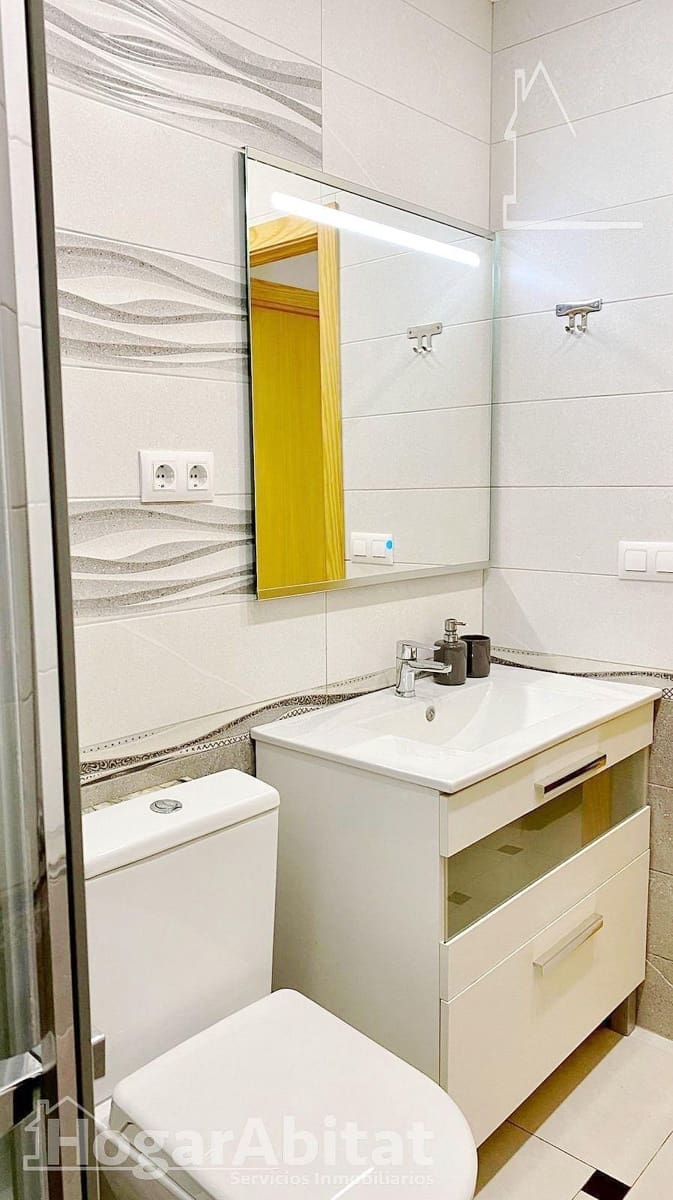 Piso de 3 habitaciones en Dénia en venta - 185.990 € (Ref: 9431116)