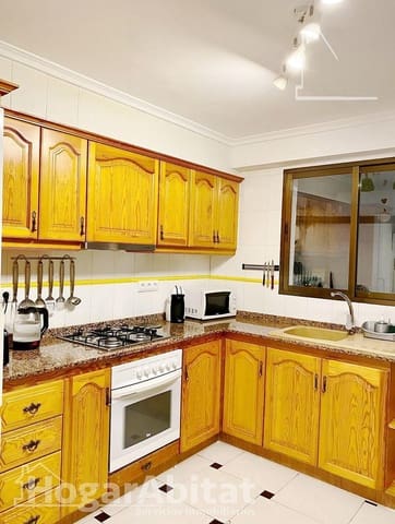 Piso de 3 habitaciones en Dénia en venta - 185.990 € (Ref: 9431116)