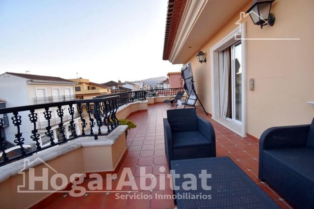 6 bedroom Townhouse for sale in Almoines with garage - € 520,000 (Ref: 9431119)