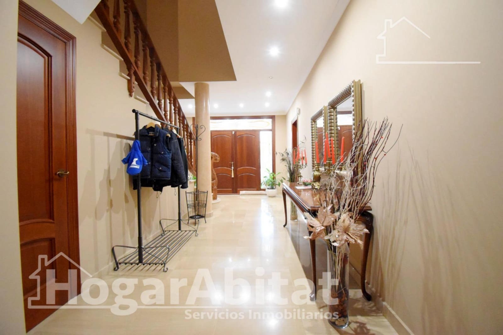 6 makuuhuone Omakotitalo myytävänä paikassa Almoines mukana 
autotalli - 520 000 € (Ref: 9431119)