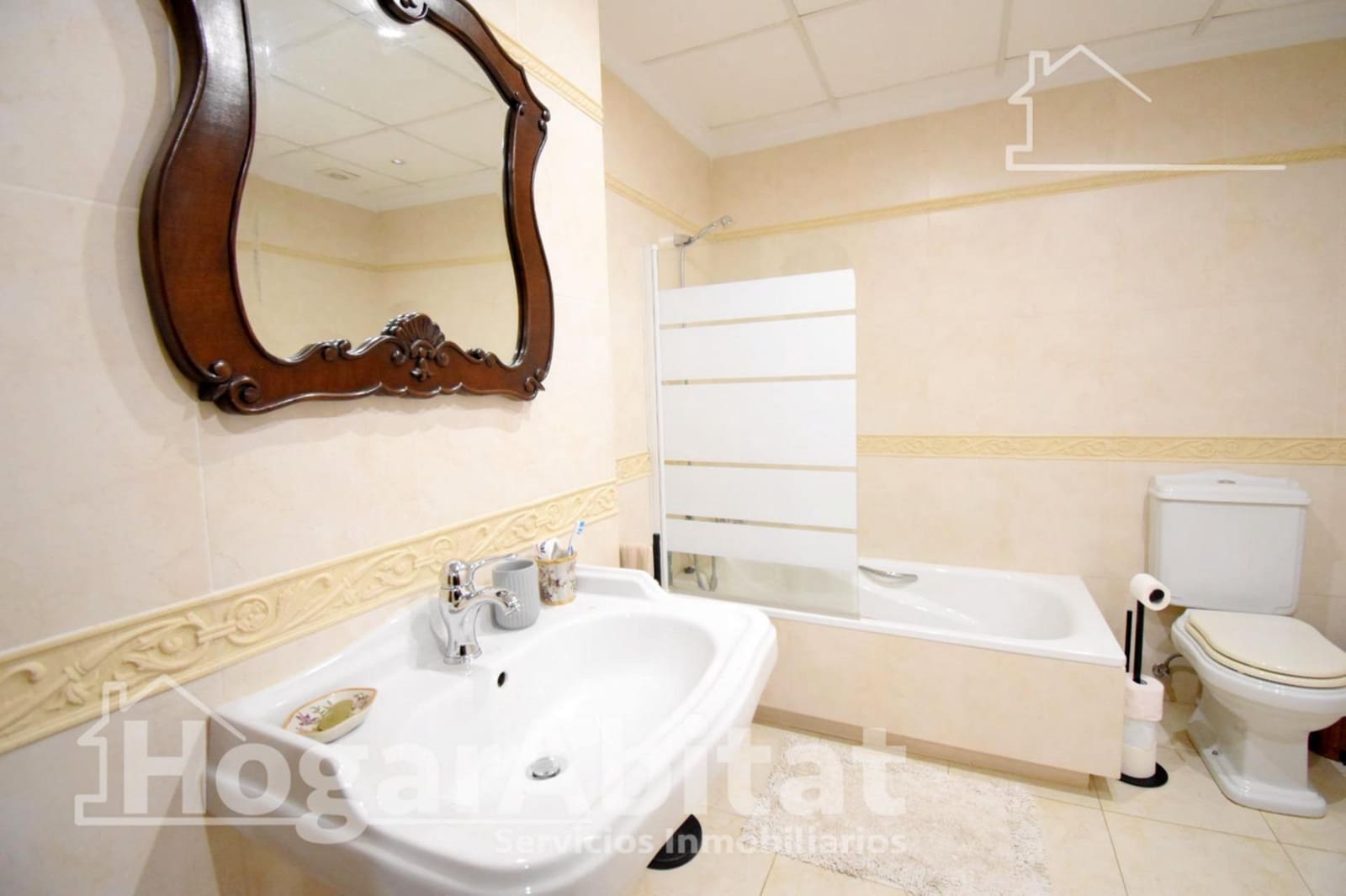 6 makuuhuone Omakotitalo myytävänä paikassa Almoines mukana 
autotalli - 520 000 € (Ref: 9431119)