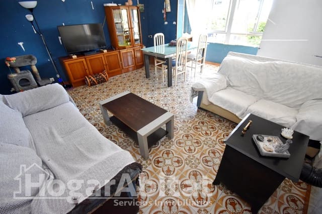 Casa de 7 habitaciones en Oropesa  en venta - 147.500 € (Ref: 9431120)