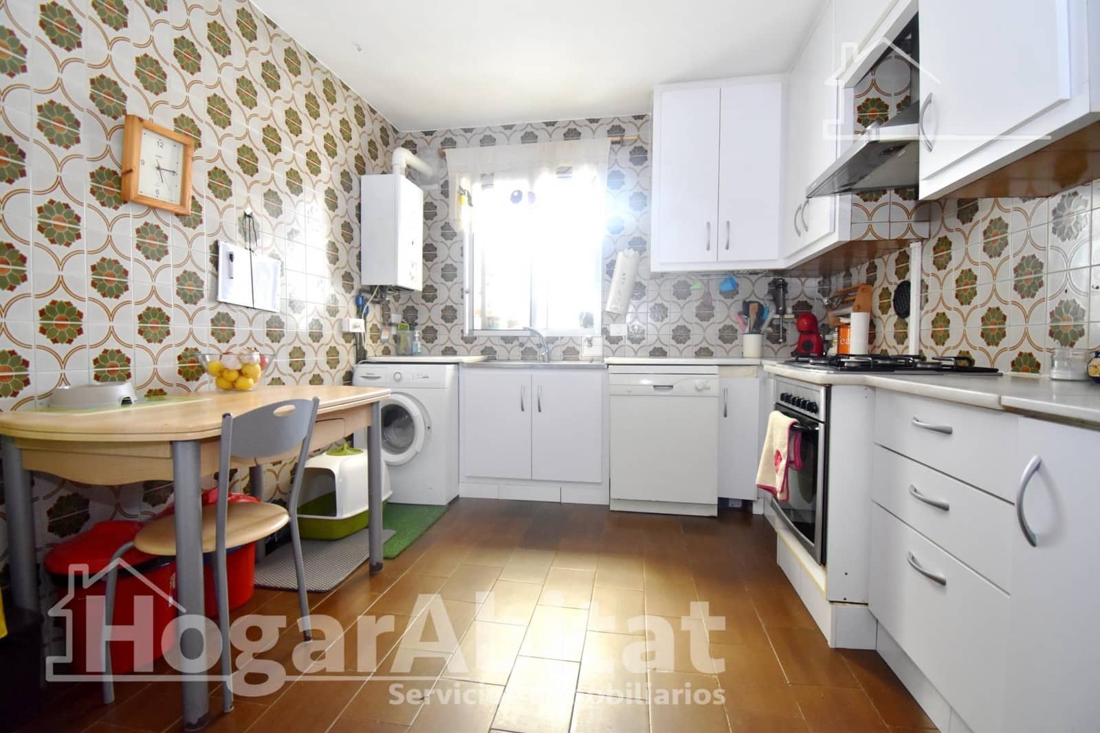 Casa de 7 habitaciones en Oropesa  en venta - 147.500 € (Ref: 9431120)