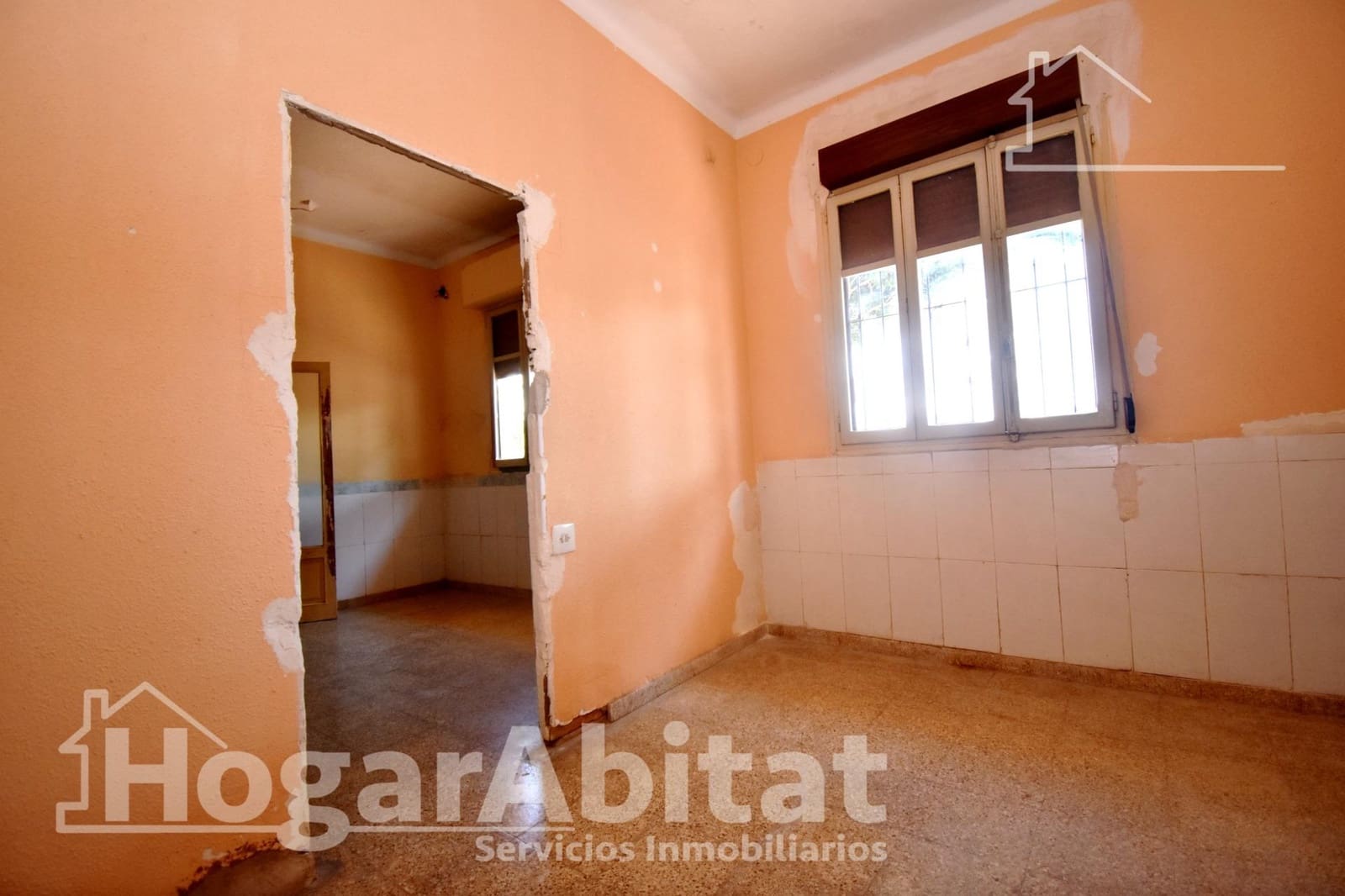 Casa de 7 habitaciones en Oropesa  en venta - 147.500 € (Ref: 9431120)