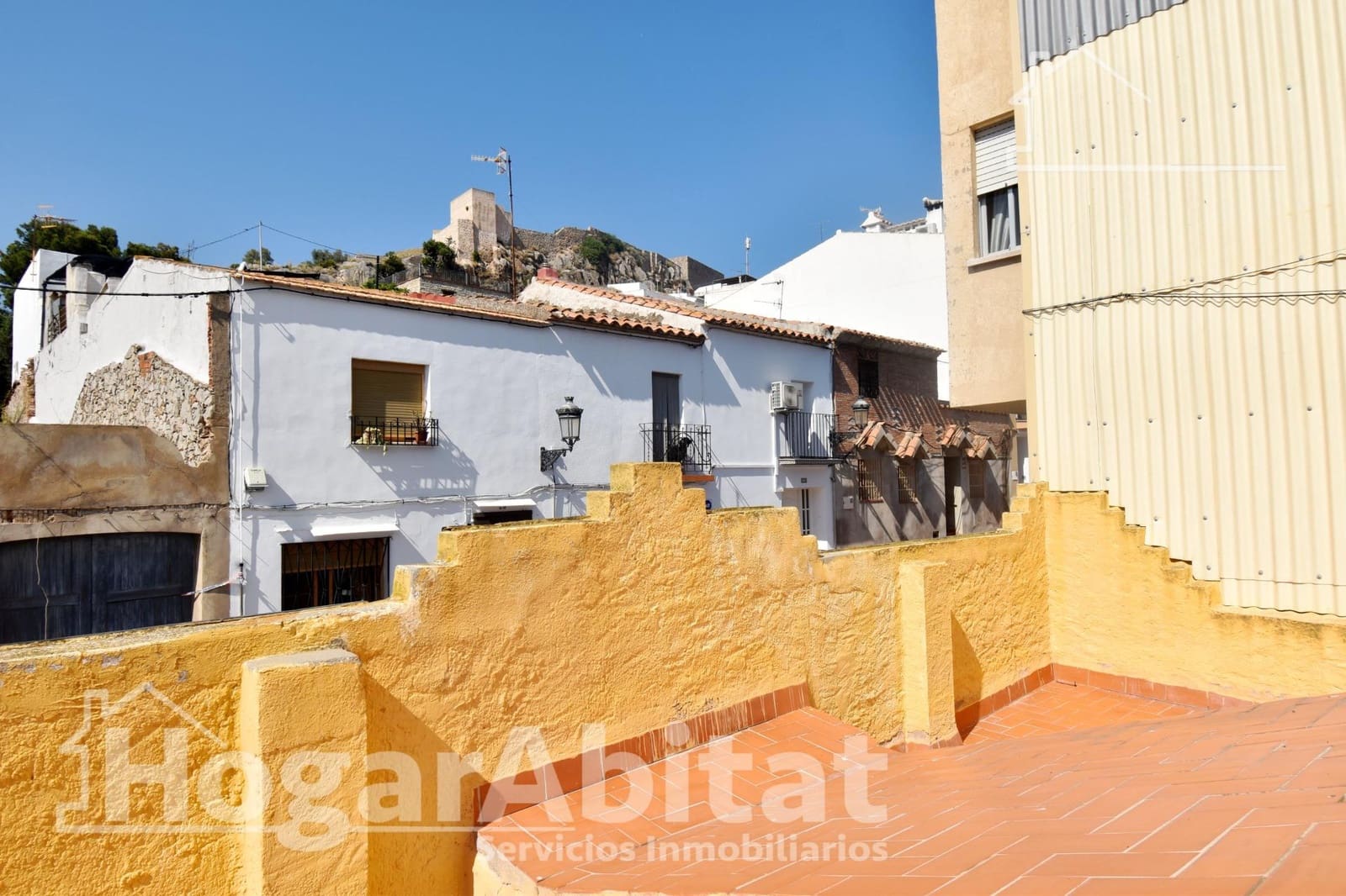 Casa de 7 habitaciones en Oropesa  en venta - 147.500 € (Ref: 9431120)