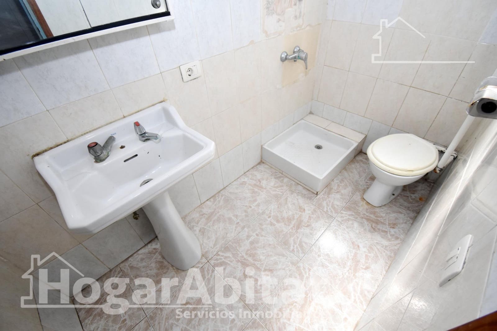 Casa de 7 habitaciones en Oropesa  en venta - 147.500 € (Ref: 9431120)