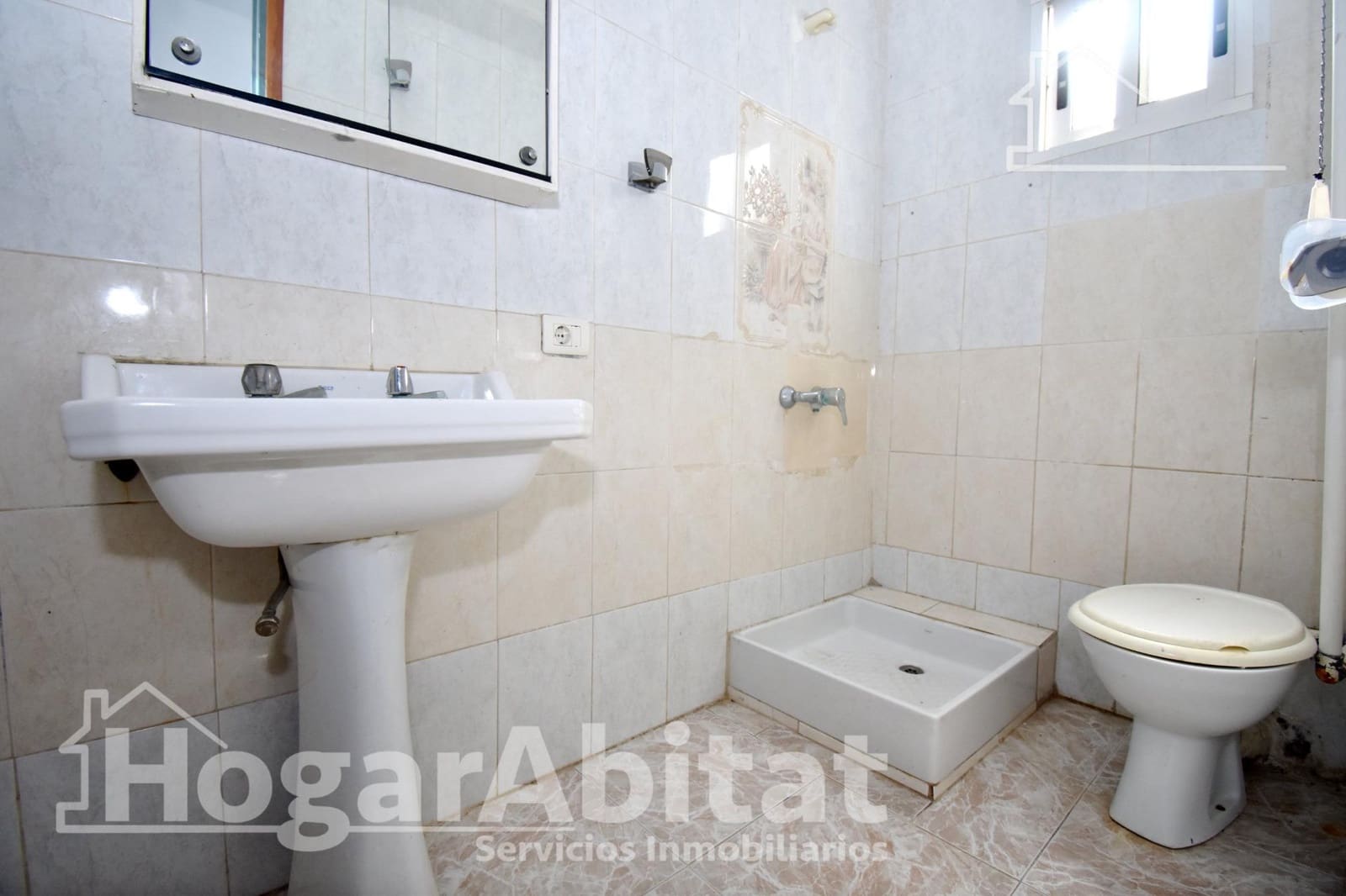 Casa de 7 habitaciones en Oropesa  en venta - 147.500 € (Ref: 9431120)