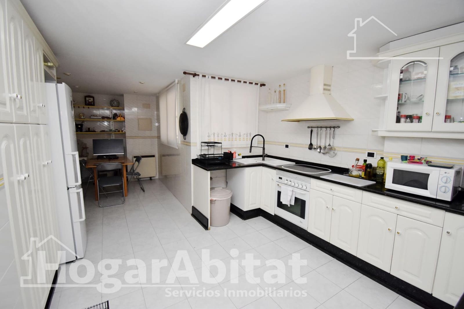 3 bedroom Flat for sale in Burriana / Borriana - € 159,900 (Ref: 9433482)