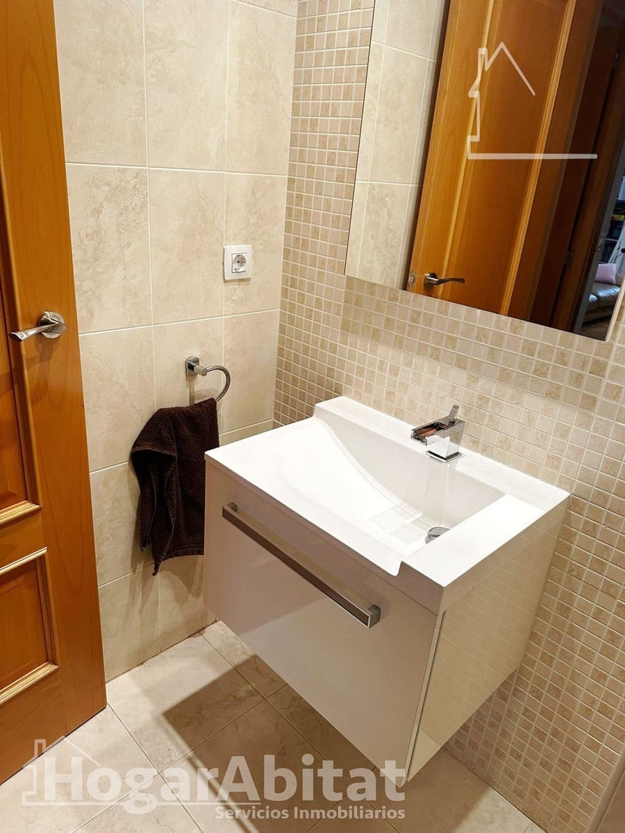 4 bedroom Flat for sale in Vila-real with garage - € 290,000 (Ref: 9433491)