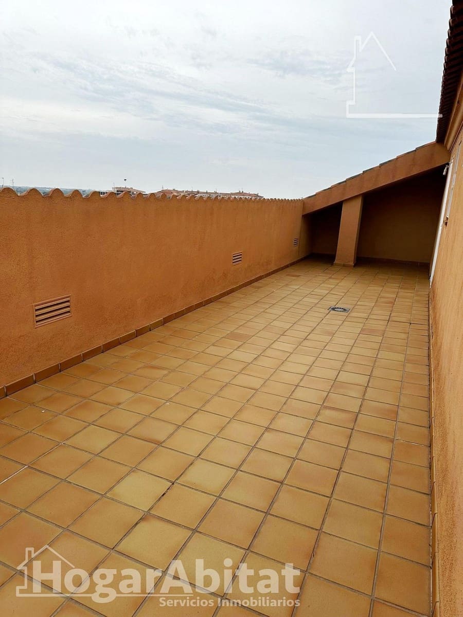 4 bedroom Flat for sale in Vila-real with garage - € 290,000 (Ref: 9433491)