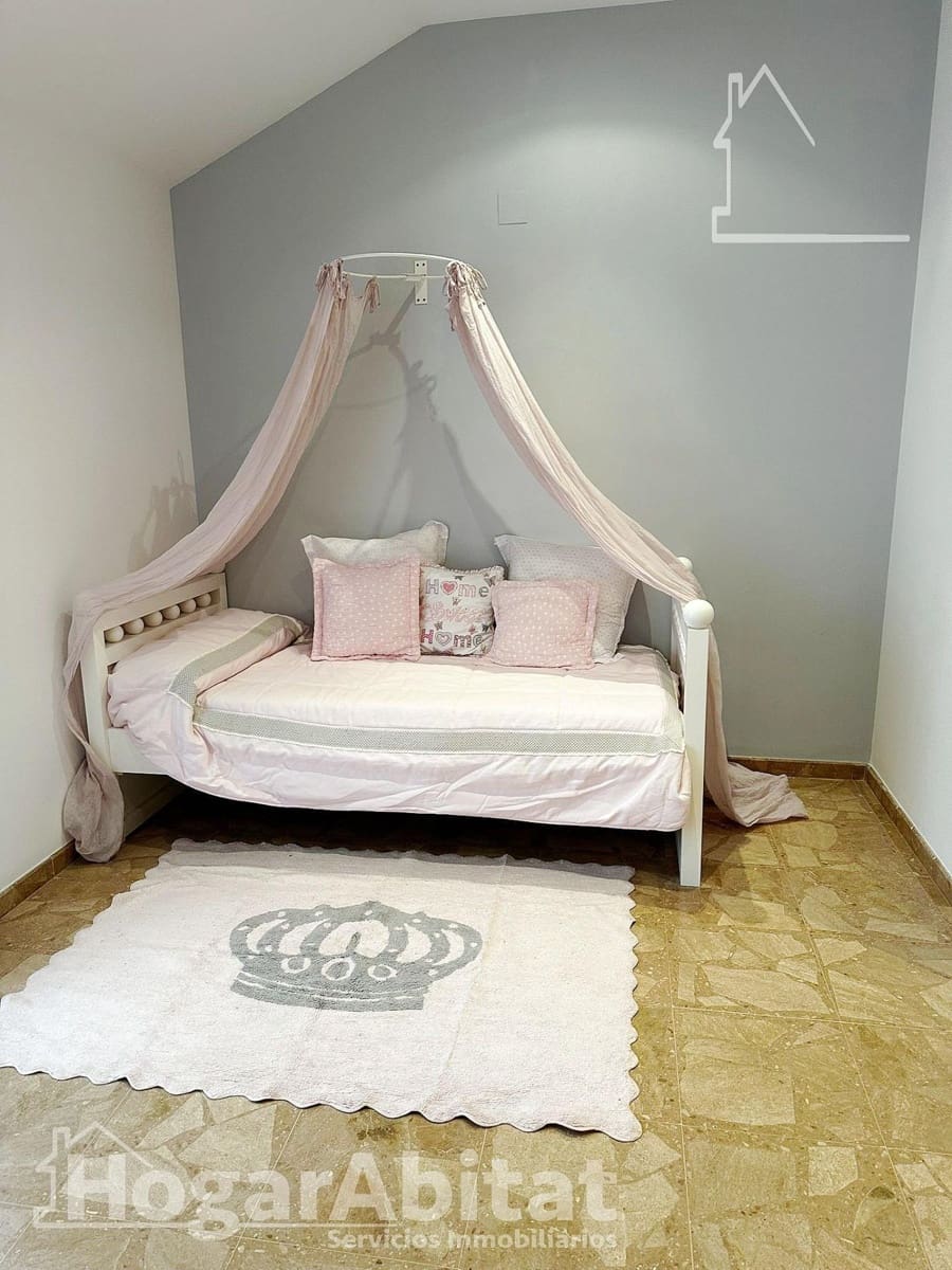 4 bedroom Flat for sale in Vila-real with garage - € 290,000 (Ref: 9433491)