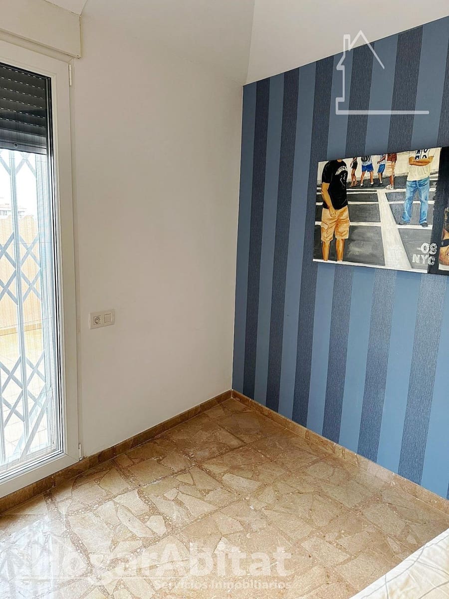 4 bedroom Flat for sale in Vila-real with garage - € 290,000 (Ref: 9433491)