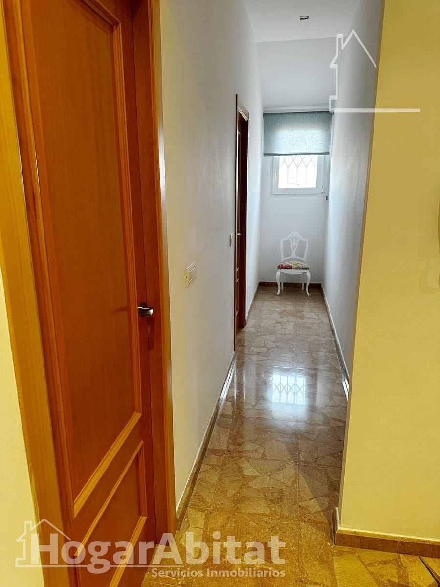 4 bedroom Flat for sale in Vila-real with garage - € 290,000 (Ref: 9433491)