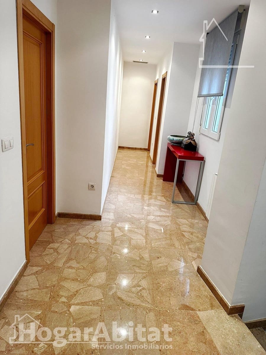 4 bedroom Flat for sale in Vila-real with garage - € 290,000 (Ref: 9433491)